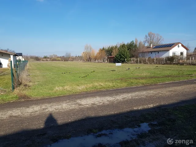 Eladó telek Szeged, Szőreg 4162 nm