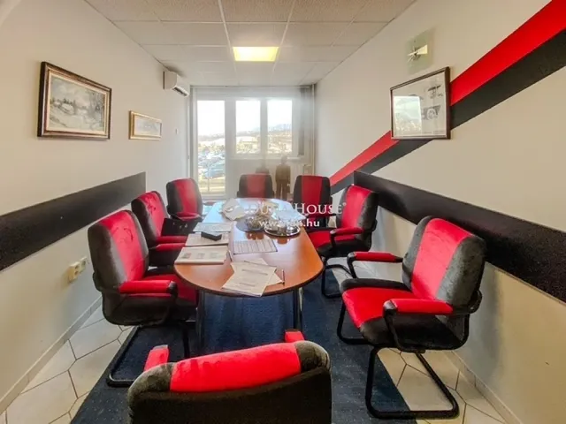 Eladó kereskedelmi és ipari ingatlan Vértesszőlős 1700 nm