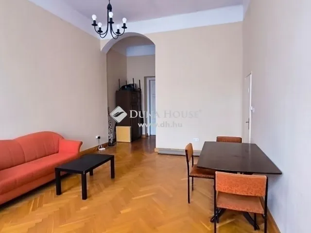 Eladó lakás Budapest VI. kerület, Nagykörúton kívüli terület 67 nm