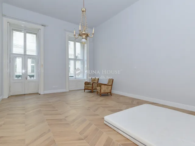 Eladó lakás Budapest V. kerület, Bank negyed 66 nm