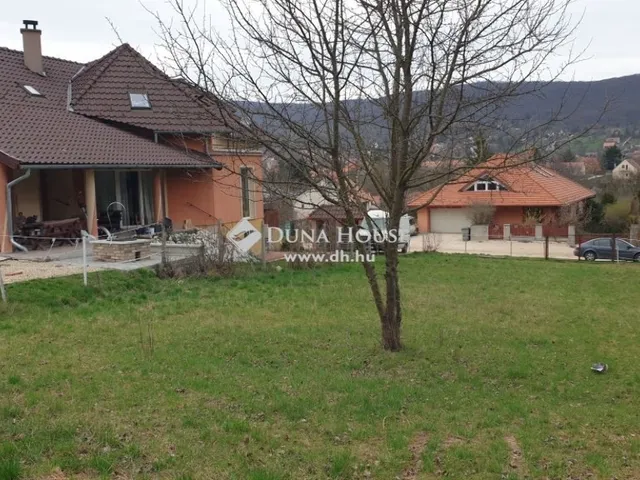 Eladó telek Pilisszentkereszt 840 nm