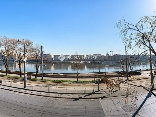 Eladó lakás Budapest I. kerület 82 nm