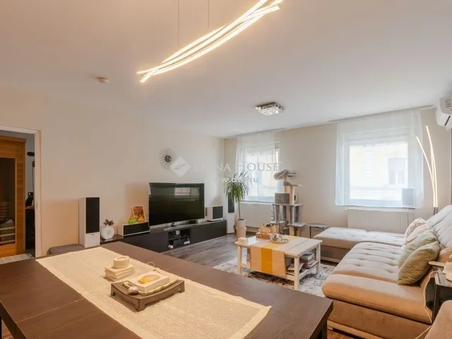Eladó lakás Budapest VI. kerület 124 nm