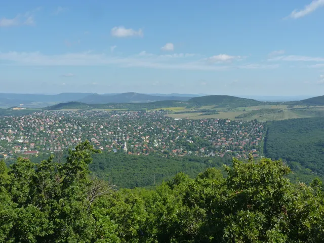 Eladó telek Budapest III. kerület, Csúcshegy 1716 nm
