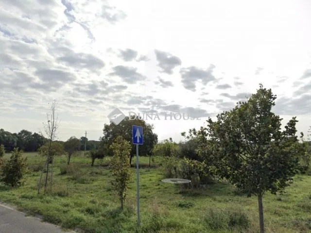 Eladó telek Debrecen 9005 nm
