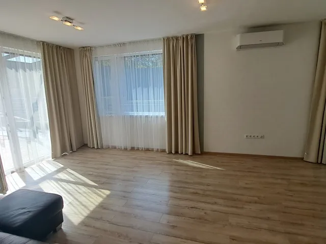 Eladó lakás Budapest III. kerület, Testvérhegy, Erdőalja 124 nm