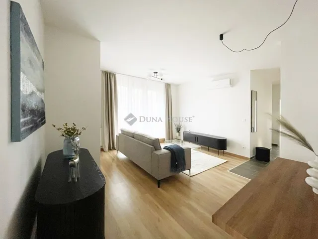 Eladó lakás Budapest III. kerület 69 nm