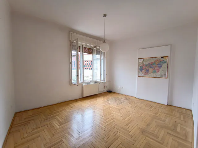 Eladó lakás Budapest VIII. kerület, Corvin negyed 85 nm