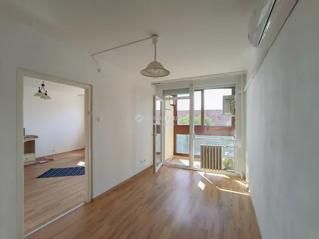 Eladó lakás Budapest XIII. kerület, Angyalföld, Béke tér 67 nm