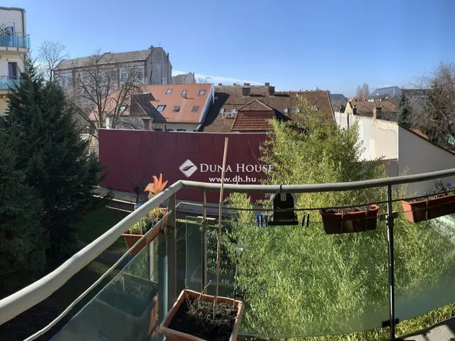 Eladó lakás Budapest X. kerület 67 nm