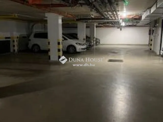 Eladó garázs Budapest XIII. kerület, Vizafogó, Kucsma utca 13 nm