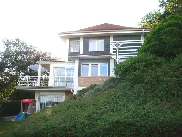 Kiadó ház Budapest XII. kerület 350 nm