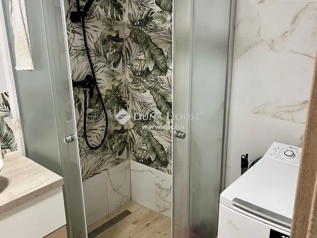 Eladó lakás Budapest VI. kerület 66 nm