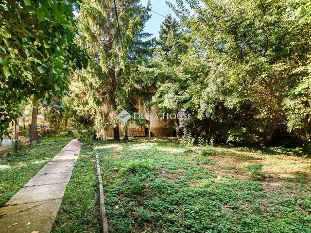 Eladó telek Budapest XI. kerület 624 nm