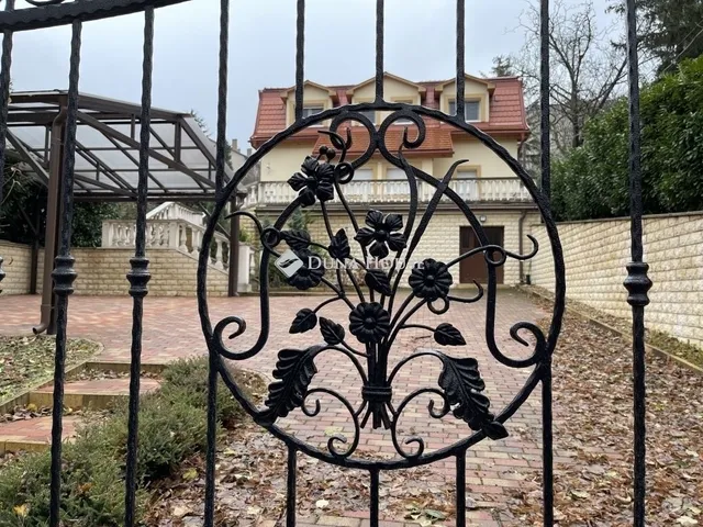 Eladó ház Budapest II. kerület 280 nm