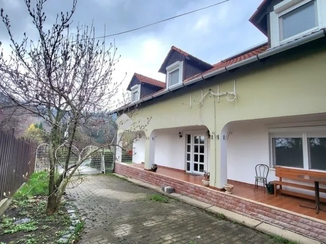 Eladó ház Budapest III. kerület 189 nm