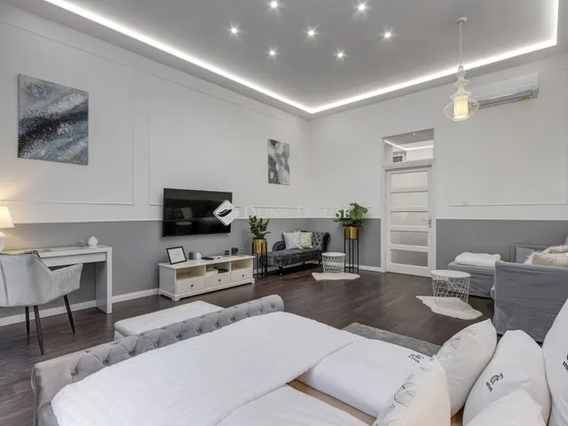 Eladó lakás Budapest V. kerület, Belváros 100 nm