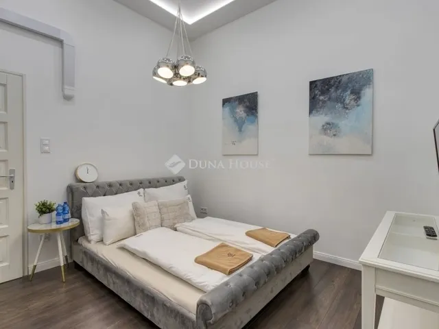 Eladó lakás Budapest V. kerület, Belváros 100 nm