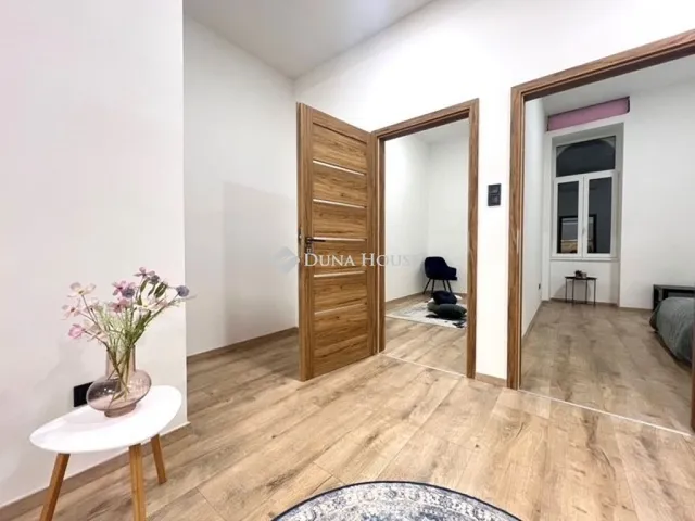 Eladó lakás Budapest VI. kerület, Nagykörúton kívüli terület 62 nm