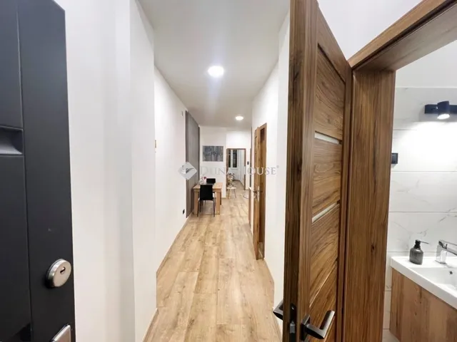 Eladó lakás Budapest VI. kerület, Nagykörúton kívüli terület 62 nm