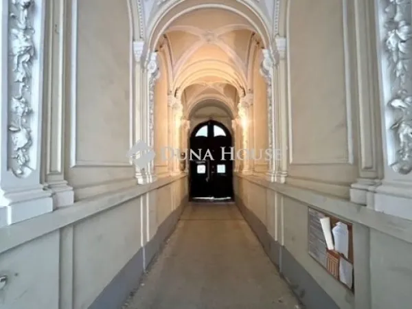 Eladó lakás Budapest VI. kerület, Nagykörúton kívüli terület 62 nm