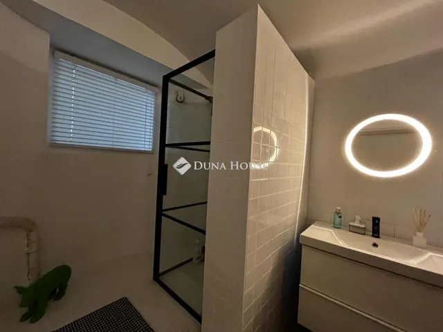 Eladó lakás Budapest VI. kerület, Diplomatanegyed 60 nm