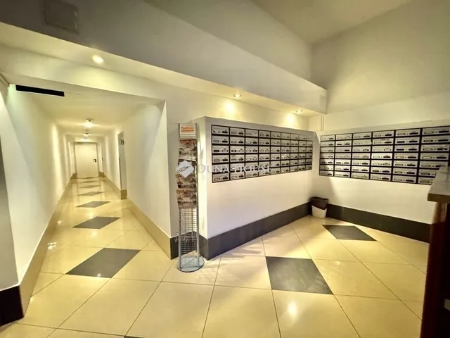 Eladó lakás Budapest VI. kerület, Nagykörúton kívüli terület 92 nm