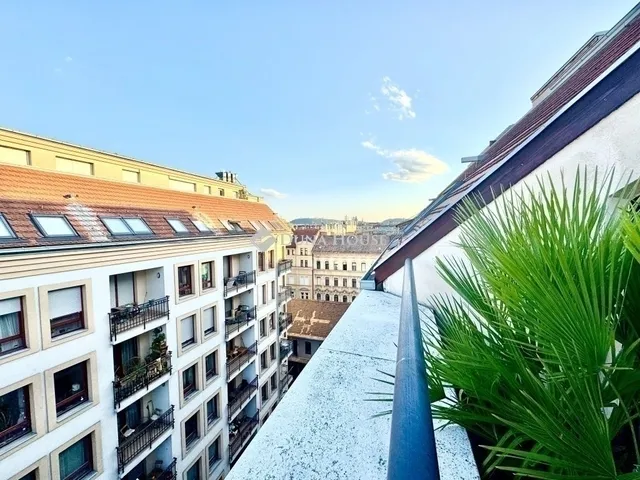 Eladó lakás Budapest VI. kerület, Nagykörúton kívüli terület 92 nm