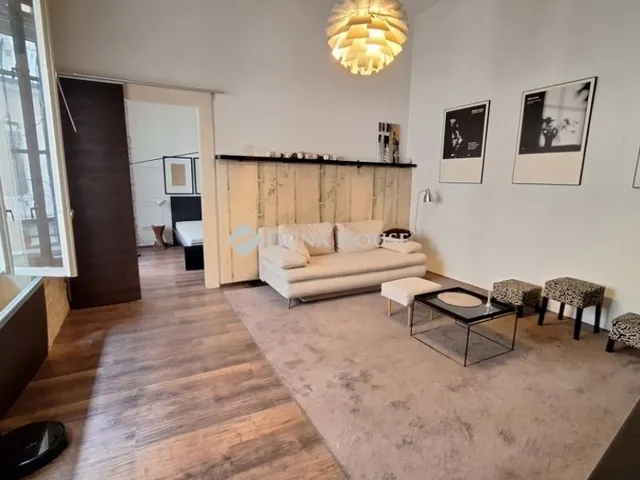 Eladó lakás Budapest VI. kerület, Nagykörúton kívüli terület 55 nm