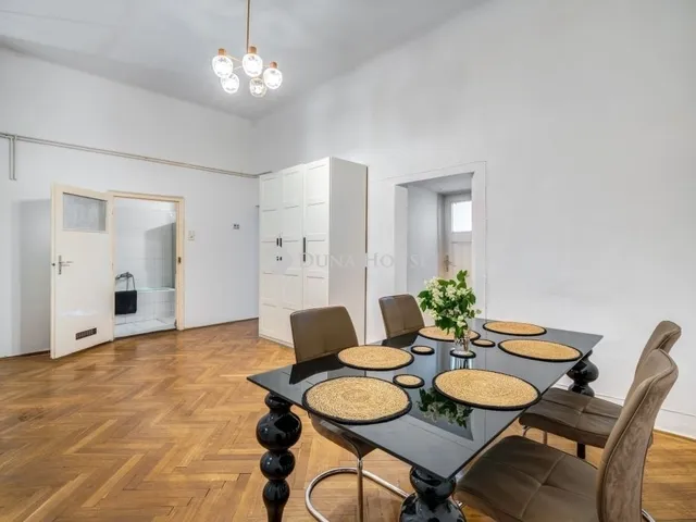 Eladó lakás Budapest V. kerület, Bank negyed 100 nm