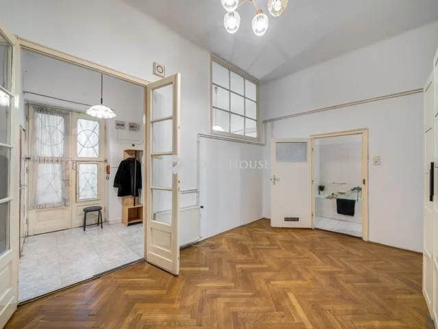 Eladó lakás Budapest V. kerület, Bank negyed 100 nm