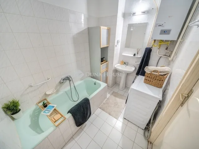 Eladó lakás Budapest V. kerület, Bank negyed 100 nm