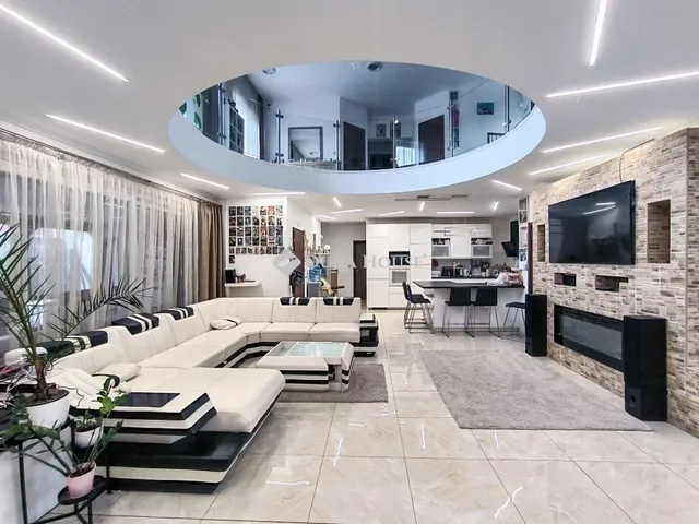 Eladó ház Kiskunlacháza 400 nm