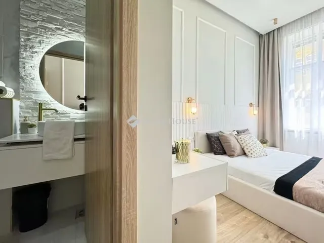 Eladó lakás Budapest VI. kerület, Nagykörúton belüli terület 98 nm