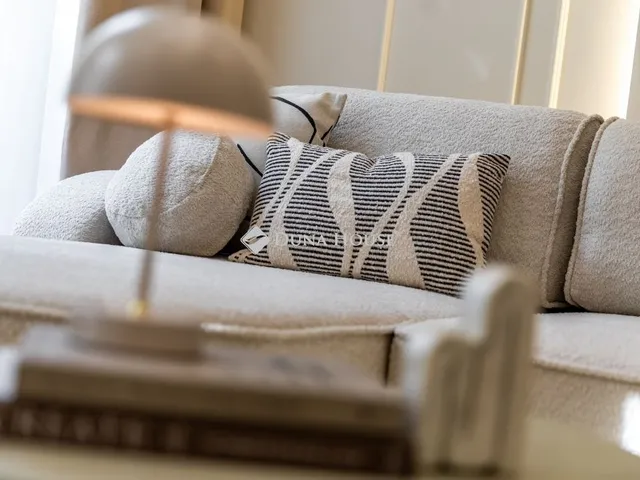 Eladó lakás Budapest VI. kerület, Nagykörúton belüli terület 73 nm