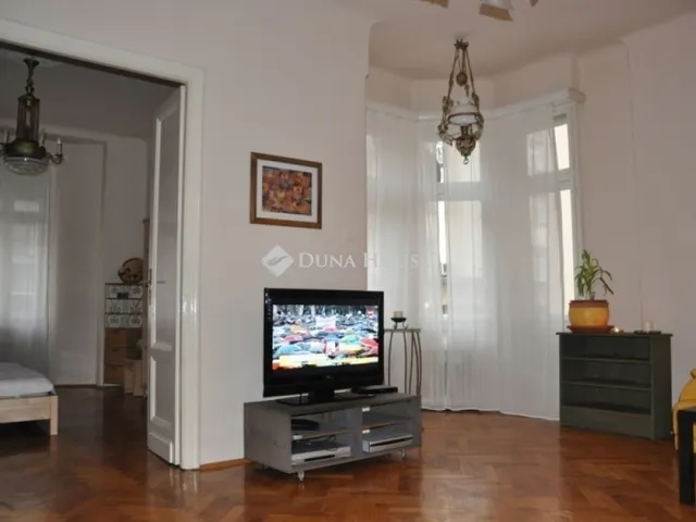 Eladó lakás Budapest VII. kerület 74 nm