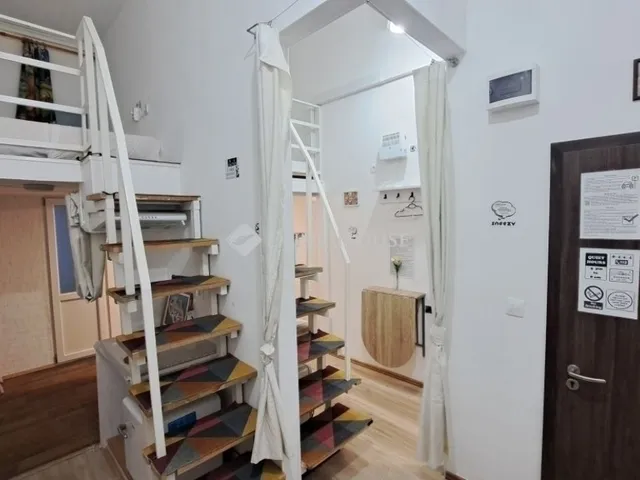 Eladó lakás Budapest VIII. kerület, II. János Pál pápa tér 76 nm