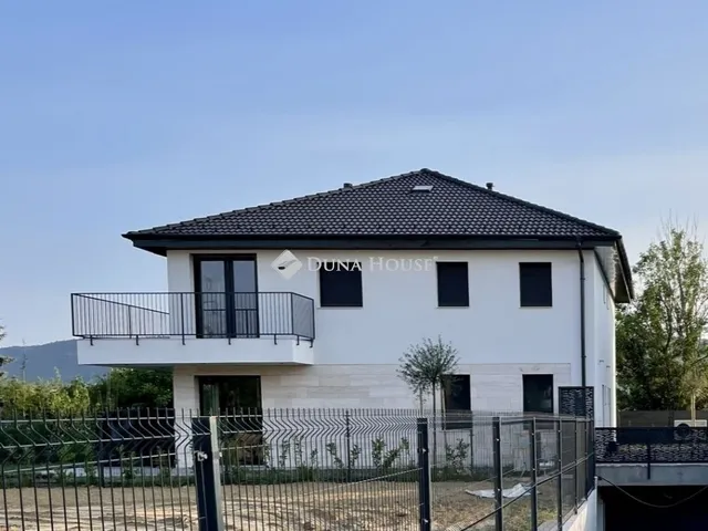 Eladó ház Budapest III. kerület 118 nm