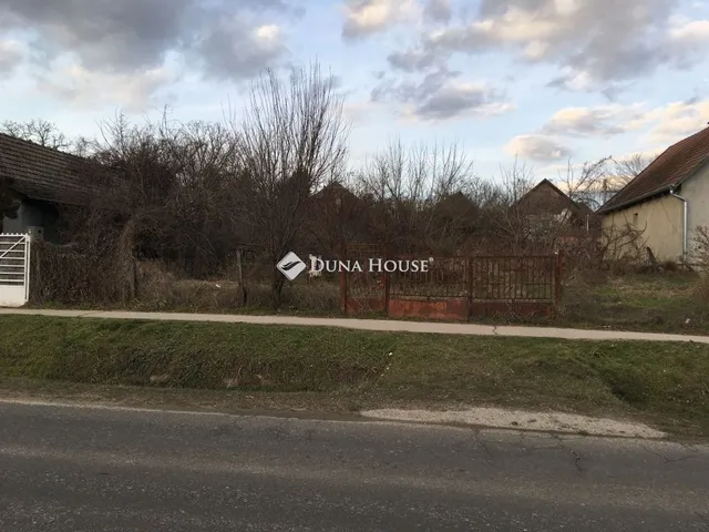 Eladó telek Pánd 728 nm