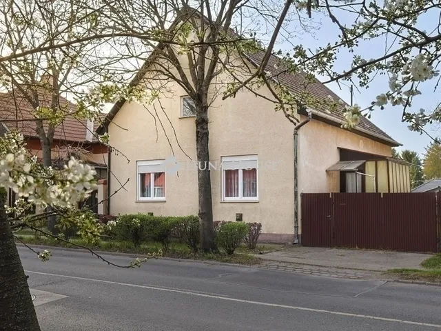 Eladó ház Budapest XVI. kerület, Rákosszentmihály 90 nm