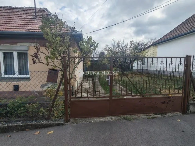 Eladó ház Budapest XVI. kerület, Árpádföld 61 nm