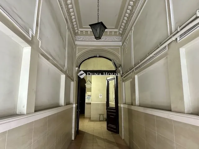 Eladó lakás Budapest V. kerület 158 nm