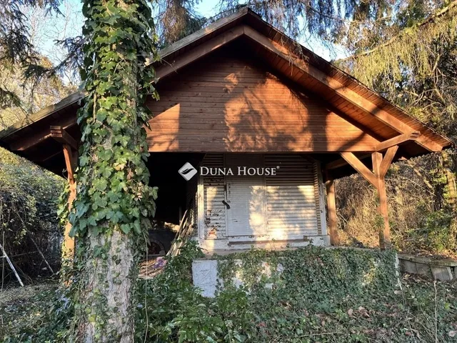 Eladó telek Pomáz 1871 nm