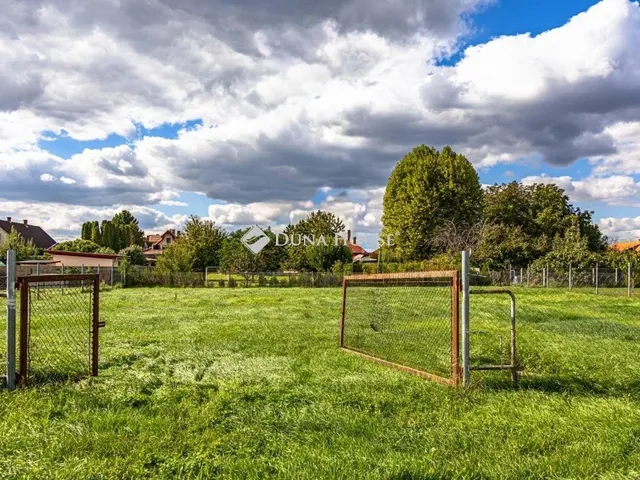 Eladó telek Kápolnásnyék 952 nm