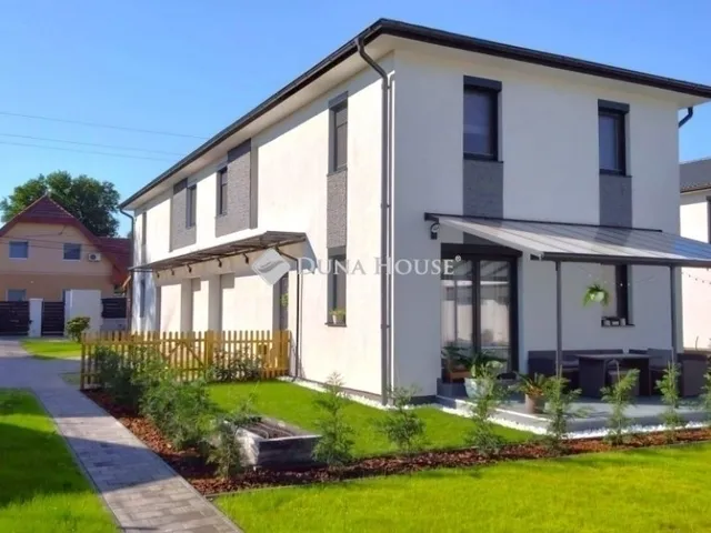 Eladó lakás Budapest XVII. kerület 120 nm