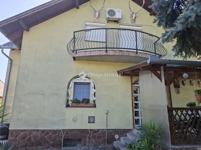 Eladó ház Balatonföldvár 260 nm