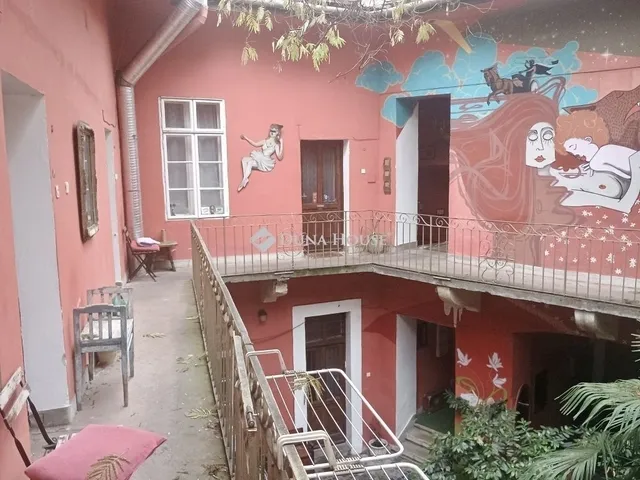 Eladó ház Budapest I. kerület 750 nm