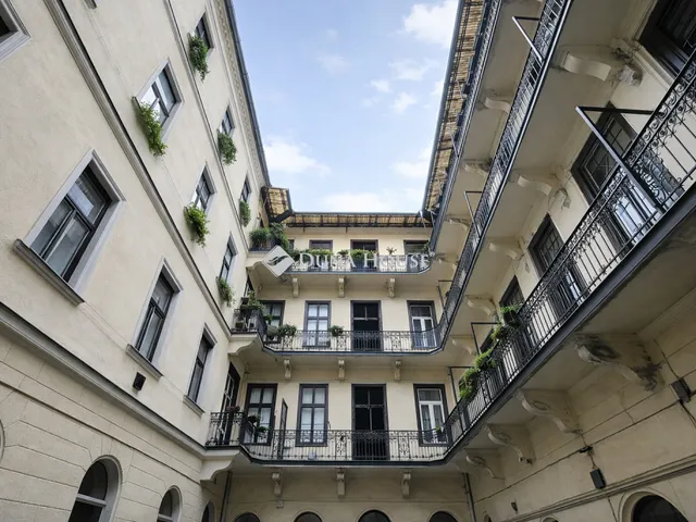 Eladó lakás Budapest VII. kerület 77 nm