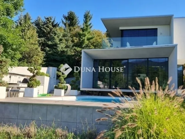 Eladó ház Budapest III. kerület, Aranyhegy 361 nm