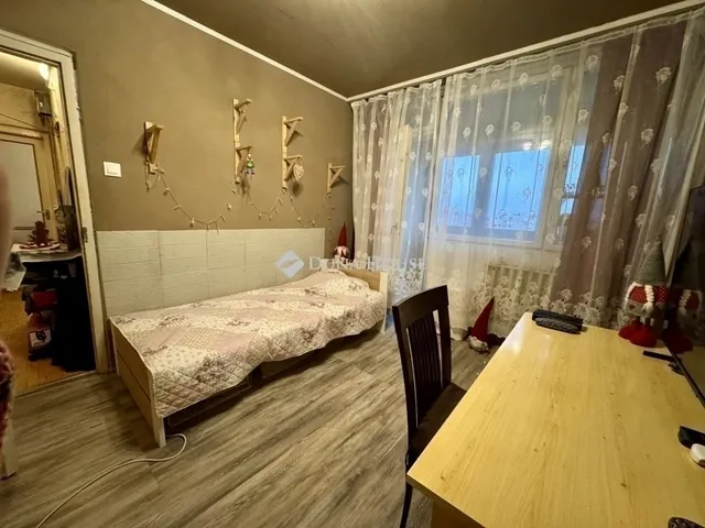 Eladó lakás Budapest III. kerület, Békásmegyer 48 nm